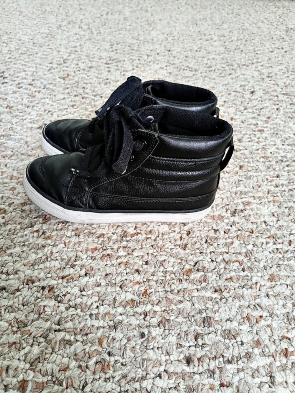 The Children's Place Kids Black High-Top Sneakers Size 13